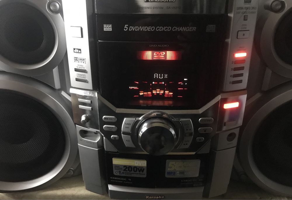 Музыкальный центр  Panasonic sa-vk61d(cd,dvd,mp3)