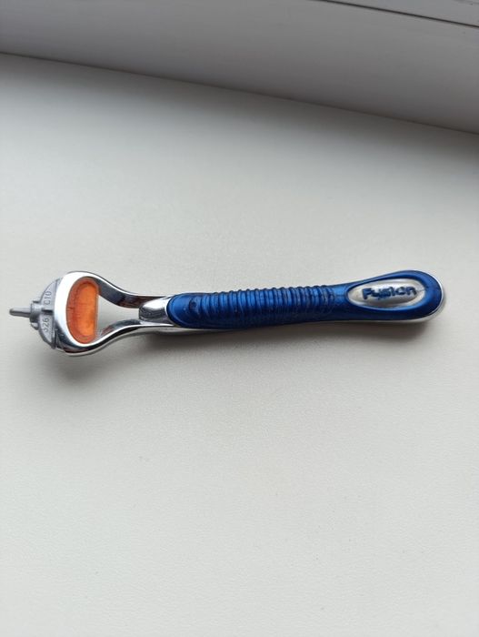 Бритва Gillette Fusion 5 станок для бритья