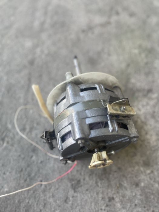 Електродвигун электродвигатель пральної стиральной машини ЖОК тип 20