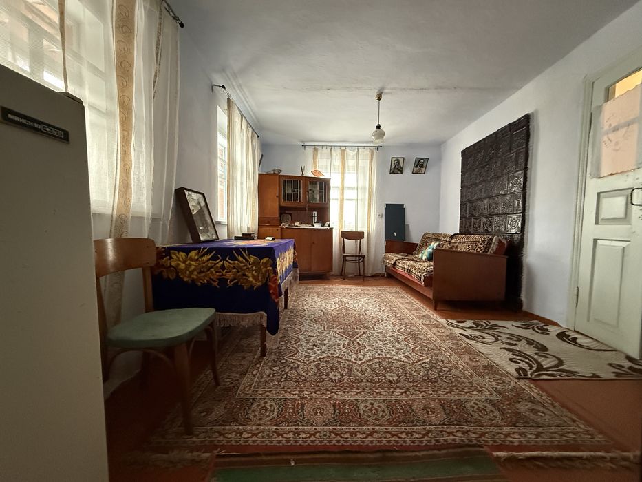 Продаж добротного цегляного будинку