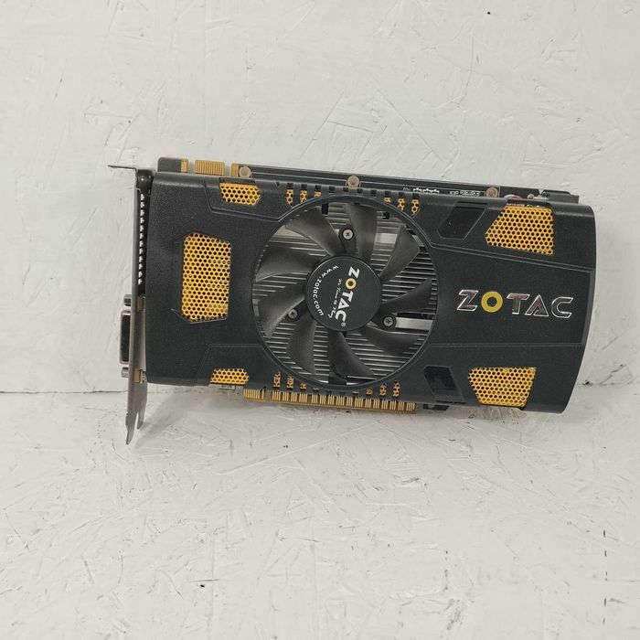 ZOTAC GeForce GTX 550 Ti 1GB DDR5 PCI-E HDMI | DisplayPort | DVI