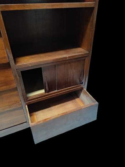 Móvel Vintage (Estante e Roupeiro)