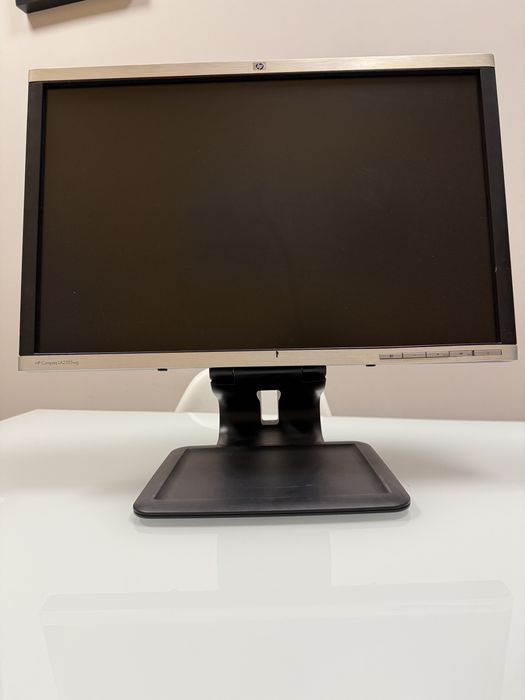 Monitor HP 22” compaq LA2205wg