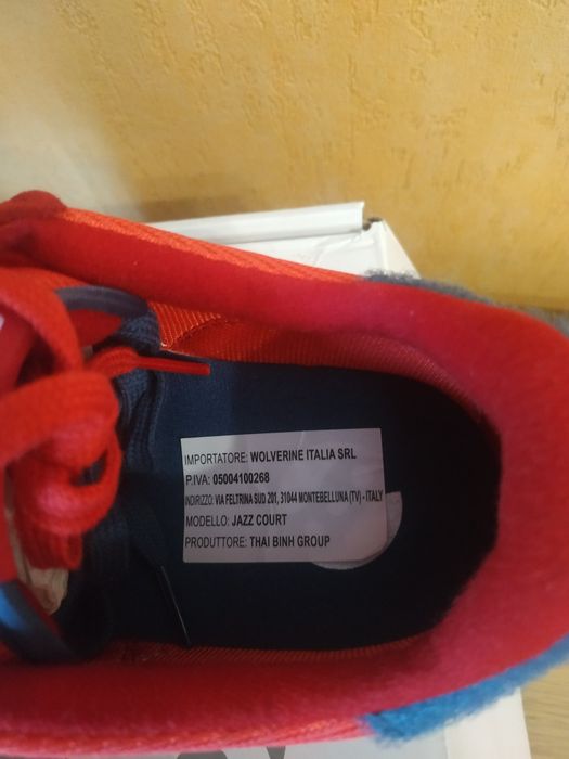 продам  кросівки saucony