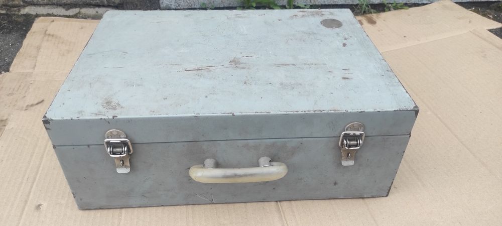 Ящик інструментальний