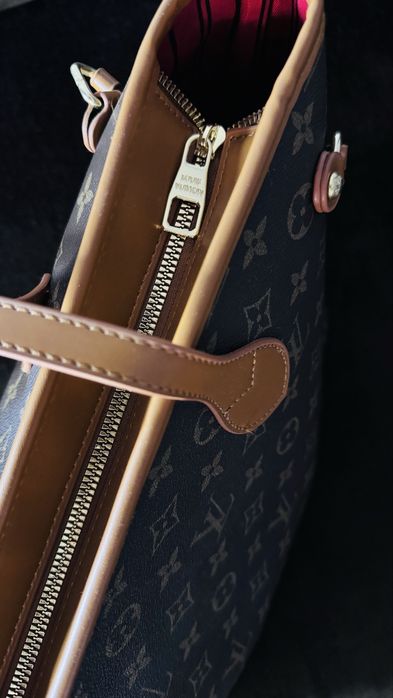 Louis Vuitton Pochete