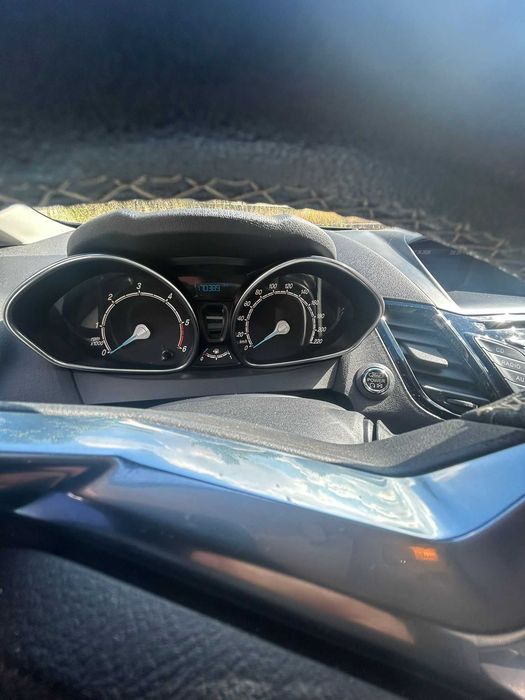 Ford Fiesta 1.5 TDCi Titanium | 2016 | 170.389 km | Único Dono | Revisões na Marca