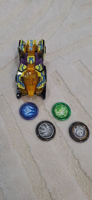 Машинка-трансформер Screechers Wild Дикі Скричери S2 L3 Хантер