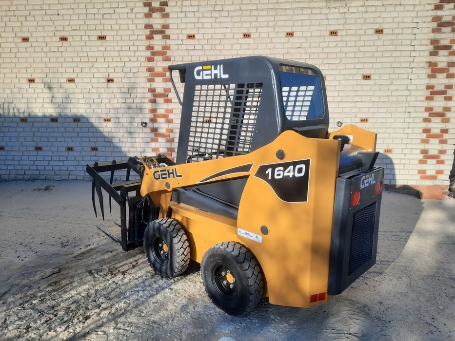 Miniładowarka Gehl 1640  /1625  bobcat s70 463 1m krokodyl ładowarka