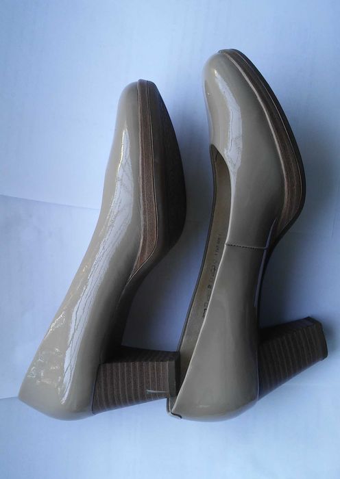 Туфлі 5th Avenue 39 розмір (6) бежеві туфли