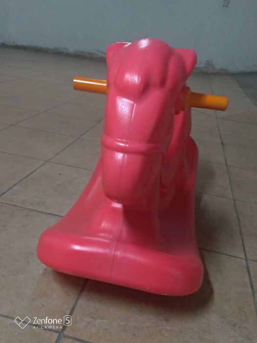 Cavalo para bebé brincar