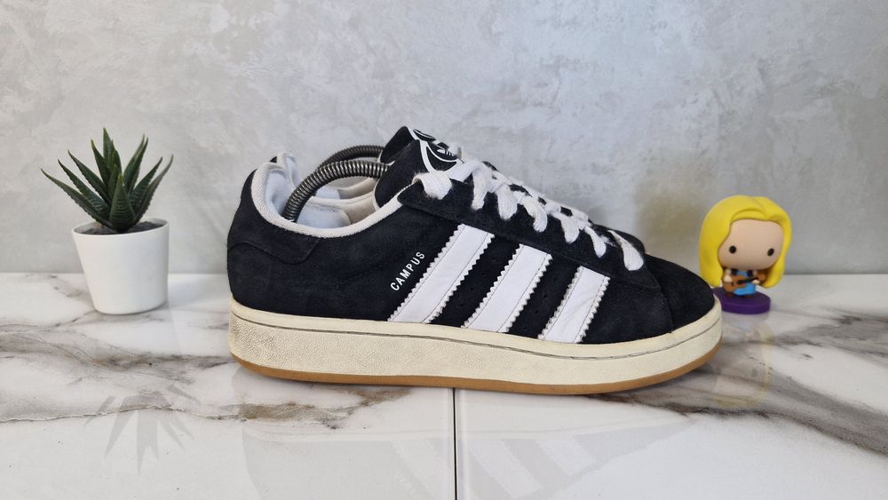 Чорні  Adidas Campus.Розмір 40