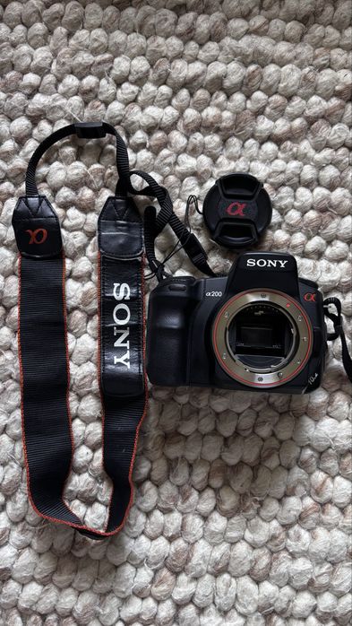 Sony Alpha DSLR-A200