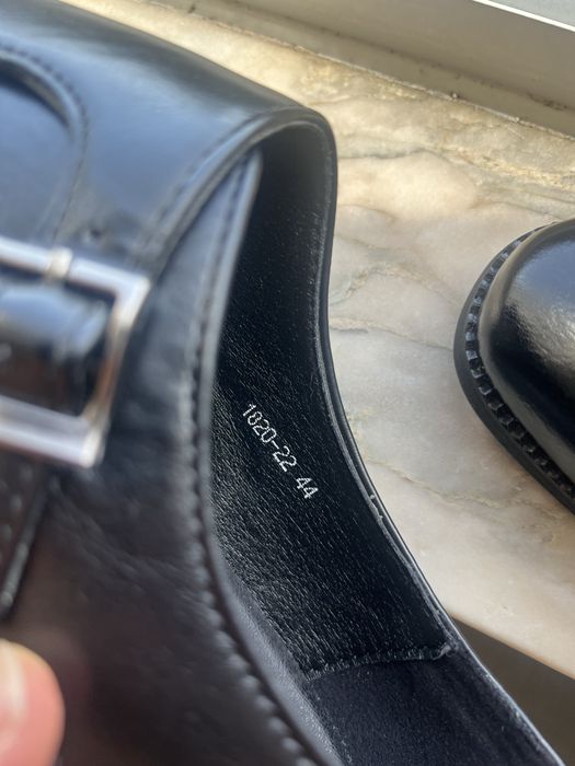 Sapatos sociais pretos com dupla fivela – tamanho 44