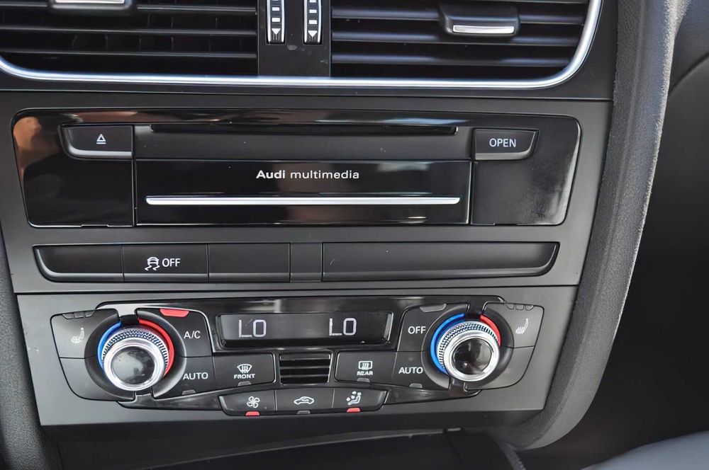 Audi A4      2015