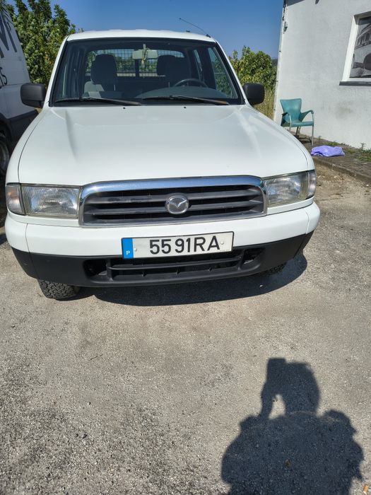 Mazda B 2500 — fotografia 2