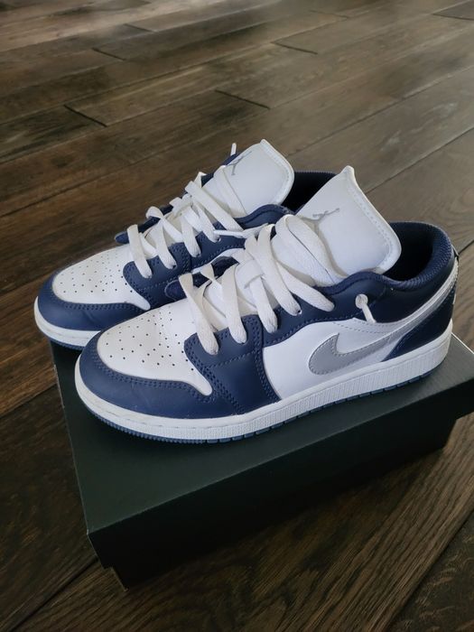 Buty Nike Air Jordan 1  low młodzieżowe w bardzo dobrym stanie