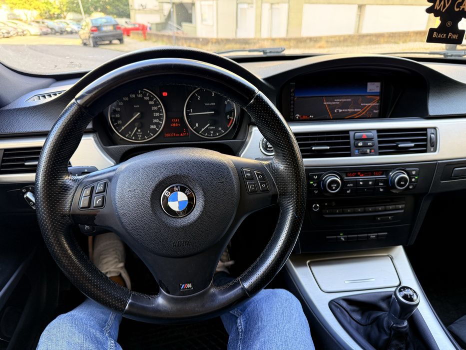 Bmw 320d LCI pack M look 335