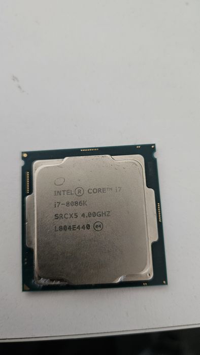 CPU corei7 8086k & Z370-S01 CPU corei7 8086k & Z370-S01 Core i7-8086K 40th Anniversary