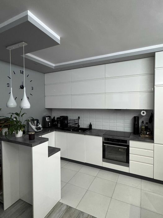 Komfortowe 3-pokojowe mieszkanie z dużym balkonem, klimatyzacją w super lokalizacji