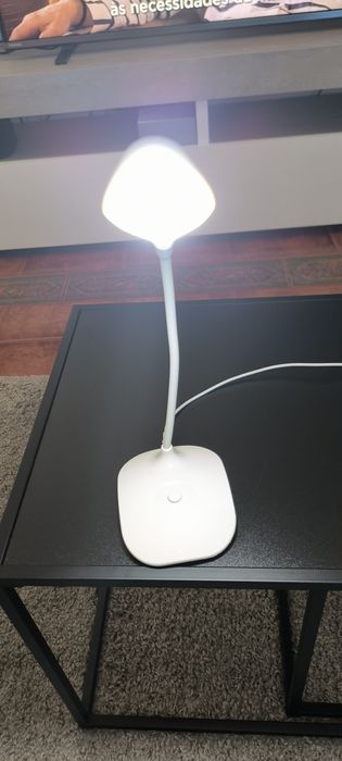 Candeeiro led de secretária