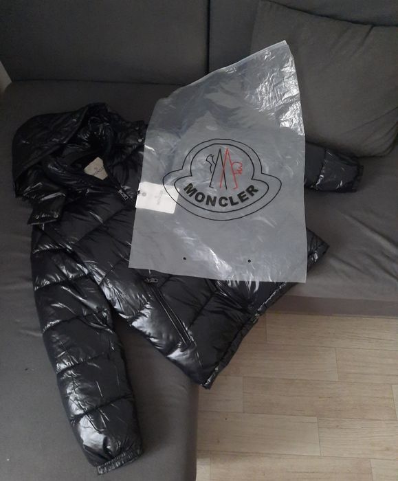 Kurtka Moncler s