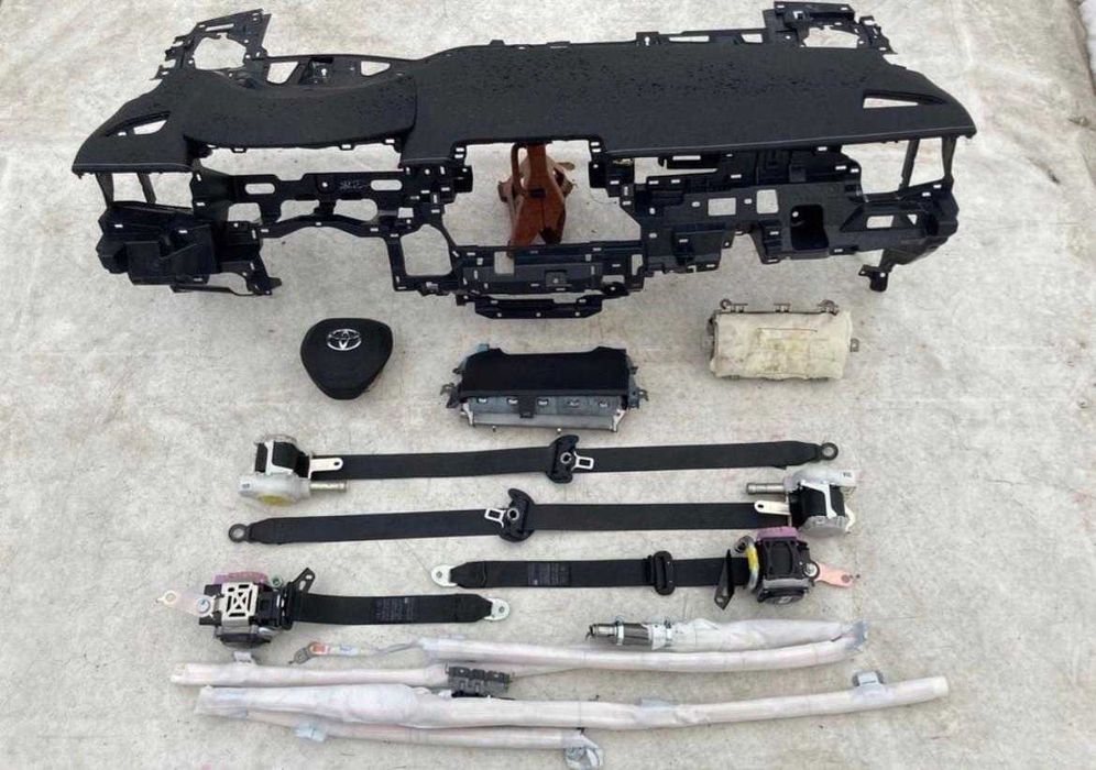 Toyota Corolla tablier airbags cintos