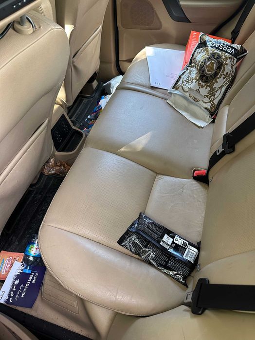 Land Rover Freelander 2 Bancos bege com TV e forras portas 450€