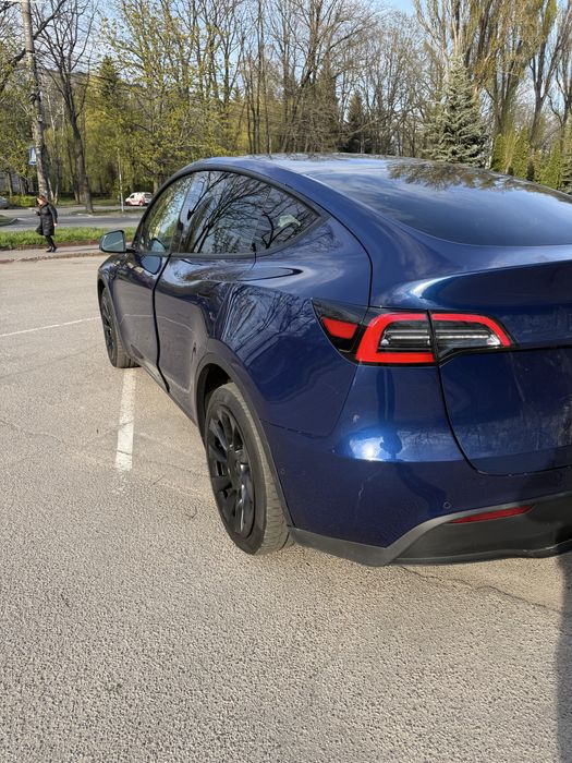 Tesla model Y 2022