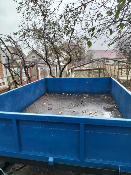 Причіп до трактора