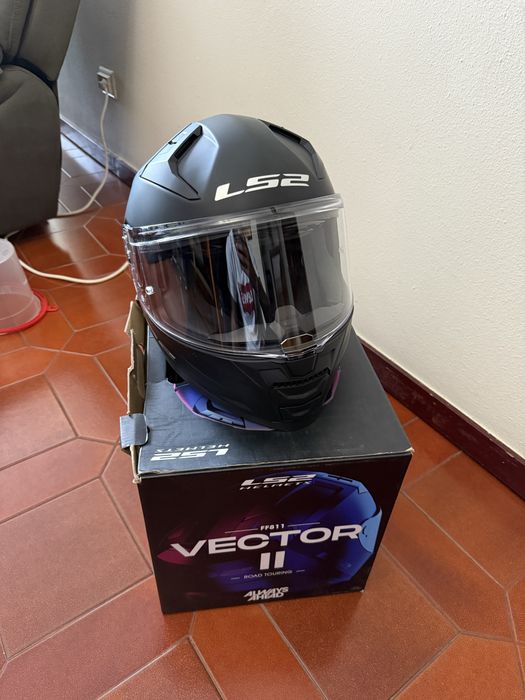 Capacete LS2.