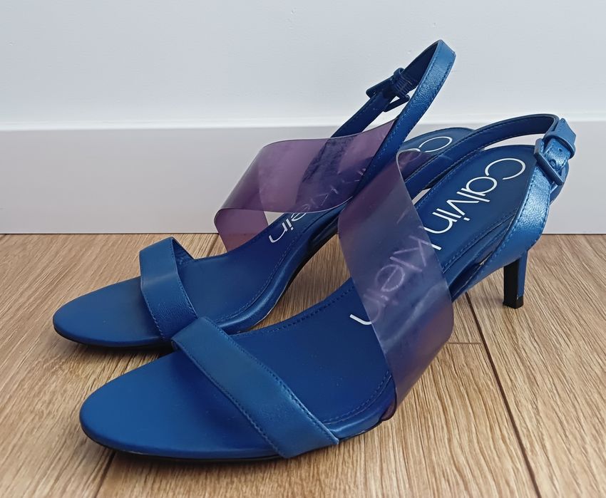 Szpilki Sandały buty  Calvin Klein model Lancy niebieskie skóra 38/39