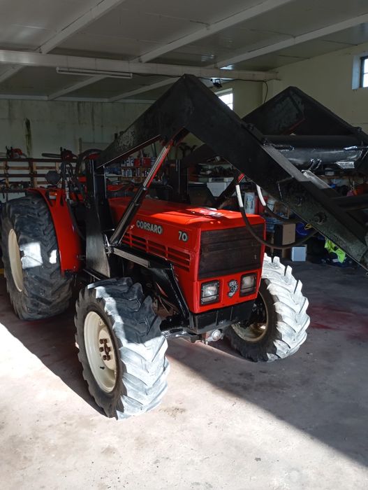 Trator same 70 CV 4x4 com pá frontal