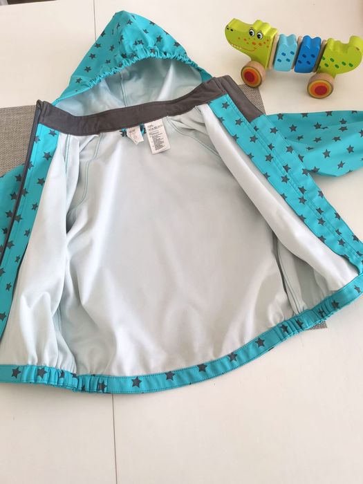 H&M piękna kurteczka przeciwdeszczowa
