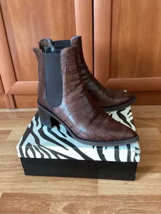 Черевики козаки (40 розмір) Made in Italy