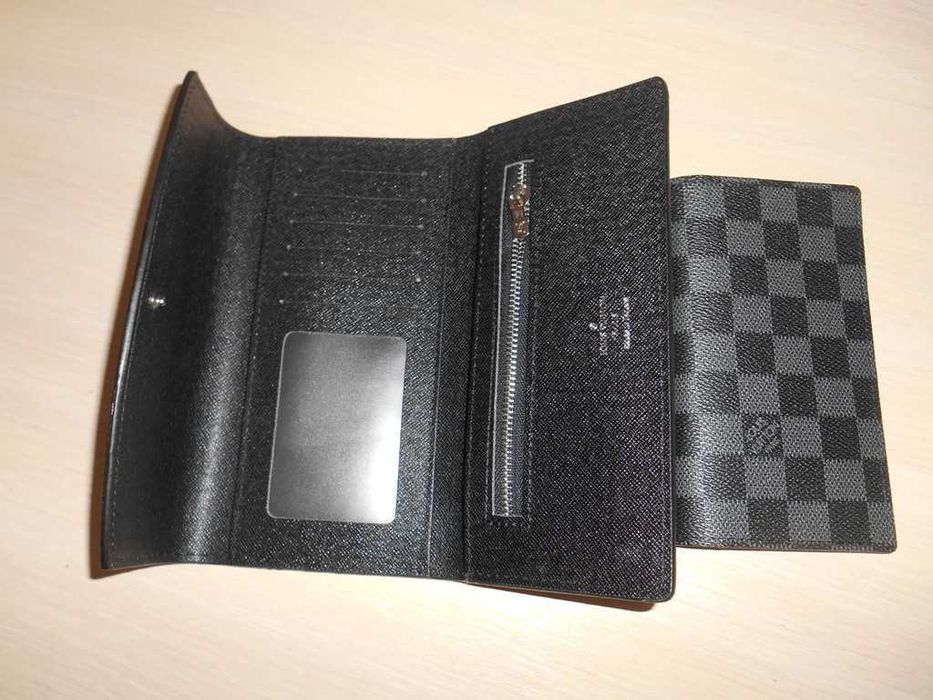 PORTFEL MĘSKI Louis Vuitton, skóra, Francja