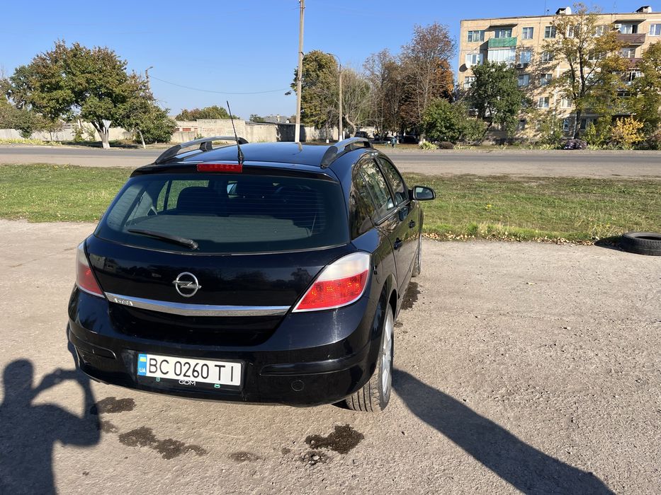 Продам astra H 1,6