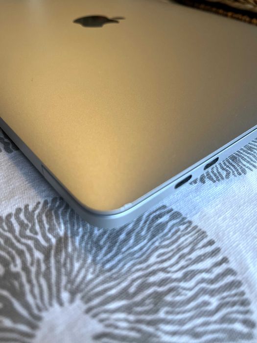 MacBook Pro 13-inch, M1, 2020 (16GB)