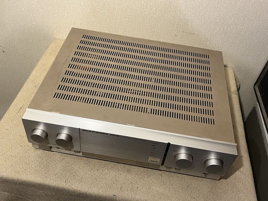 Качественный проигрыватель винила+усилитель MARANTZ TT-221 DIRECT DRIVE