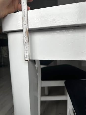 Stół plus szesc krzeseł