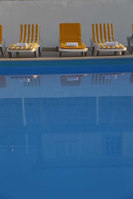 Apartamentos ao lado da praia com piscina