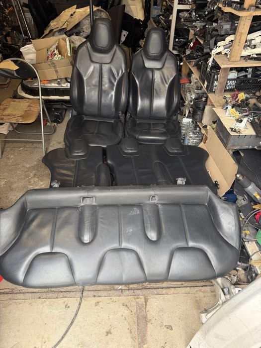 Салон Tesla model S