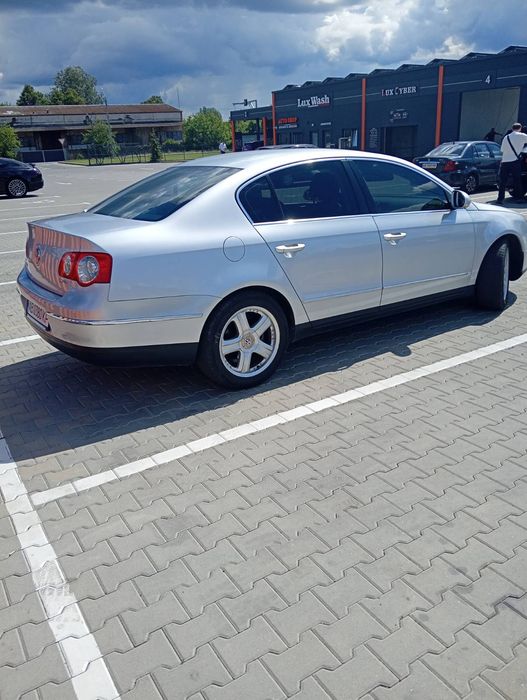 Volkswagen Passat B 6 * 2010 .  2.0 TDI MT (170 k.c.) * Highline