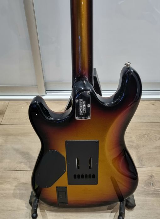 Music Man "Nowy" Sabre HH HT Showtime