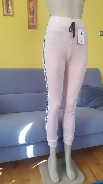 Spodnie dresowe S, nowe, welur, blady róż, cukierek, pastelowe