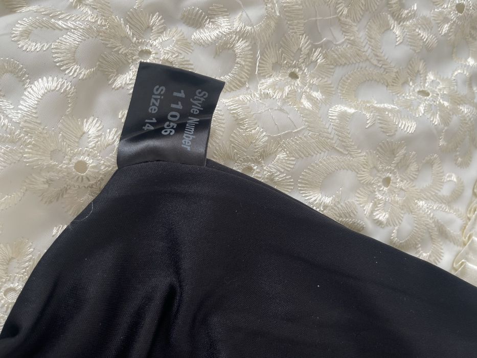 *Roman*Klasyczna sukienka  42