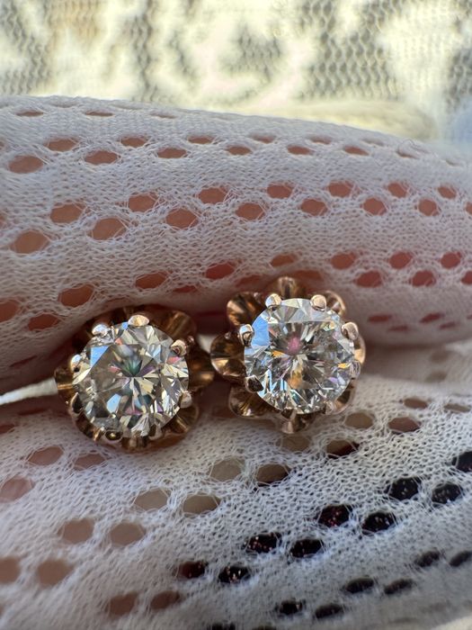 Золотые серьги пусеты с бриллиантами  ссср 583  0.80 ct  Якуты