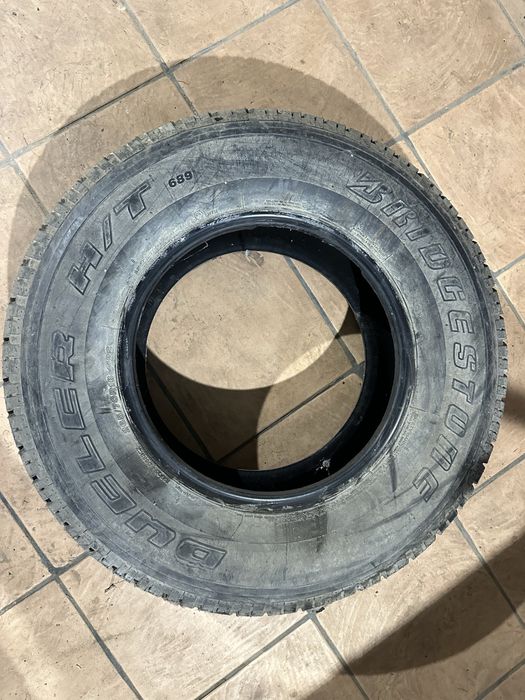 Pneu Bridgestone DUELLER 265x70 16  NOVO