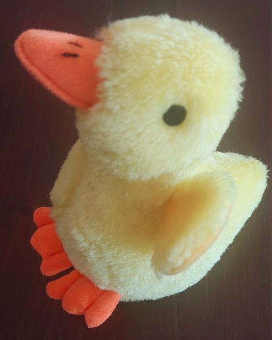 Peluche de Patinho "faz barulho de pato"