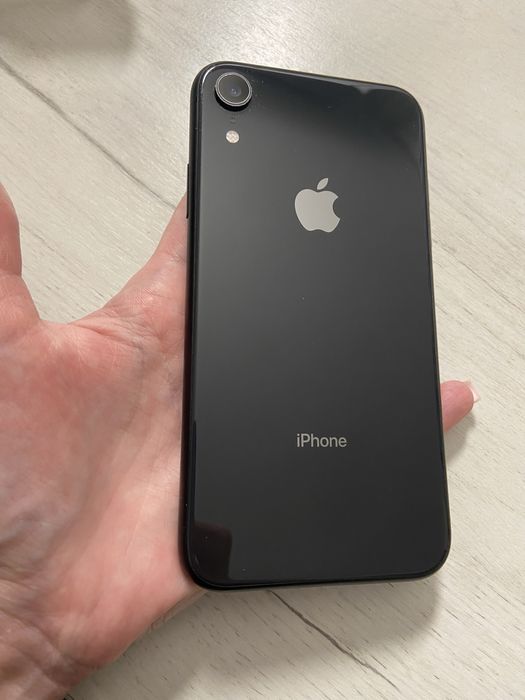Телефон iPhone XR 64gb